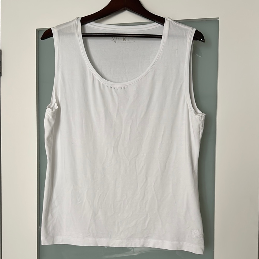 LAST CHANCE 🍀 White Cotton Tank Top with Crew Neck